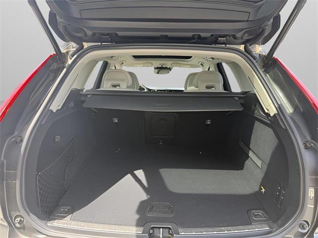 2018 Volvo Xc60 T6 Inscription, available for sale in Stratford, Connecticut | Wiz Leasing Inc. Stratford, Connecticut 2018 Volvo Xc60 T6 Inscription, available for sale in Stratford, Connecticut | Wiz Leasing Inc. Stratford, Connecticut