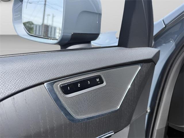 2020 Volvo Xc90 T6 Momentum, available for sale in Stratford, Connecticut | Wiz Leasing Inc. Stratford, Connecticut 2020 Volvo Xc90 T6 Momentum, available for sale in Stratford, Connecticut | Wiz Leasing Inc. Stratford, Connecticut