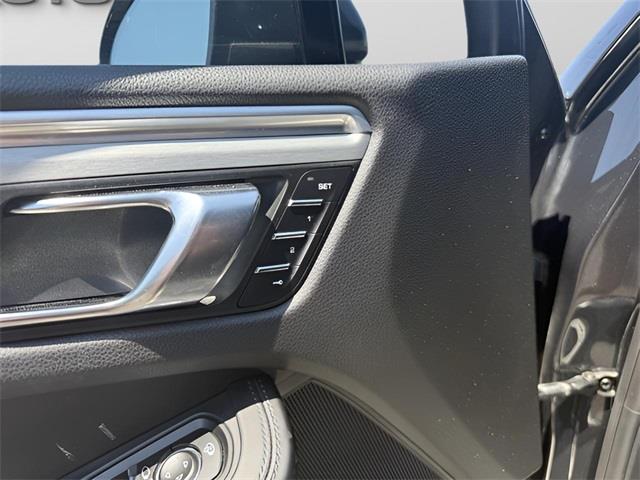 2017 Porsche Macan GTS, available for sale in Stratford, Connecticut | Wiz Leasing Inc. Stratford, Connecticut 2017 Porsche Macan GTS, available for sale in Stratford, Connecticut | Wiz Leasing Inc. Stratford, Connecticut