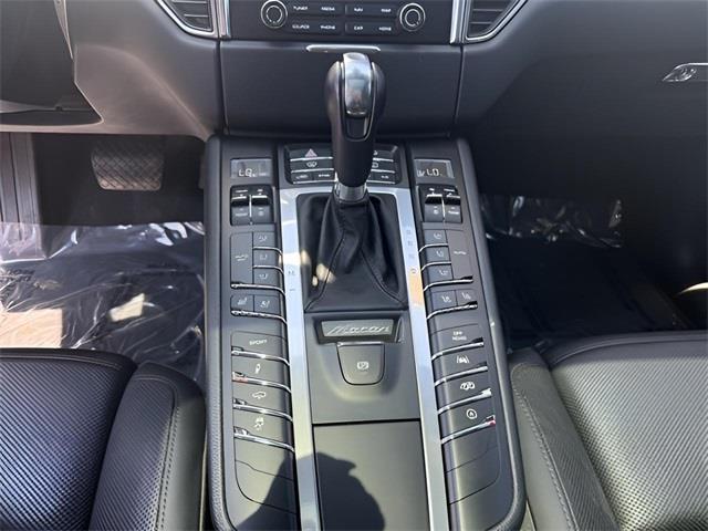 2017 Porsche Macan GTS, available for sale in Stratford, Connecticut | Wiz Leasing Inc. Stratford, Connecticut 2017 Porsche Macan GTS, available for sale in Stratford, Connecticut | Wiz Leasing Inc. Stratford, Connecticut