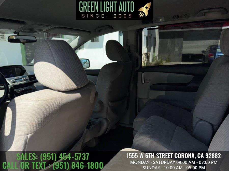 2013 Honda Odyssey 5dr EX, available for sale in Corona, California | Green Light Auto. Corona, California 2013 Honda Odyssey 5dr EX, available for sale in Corona, California | Green Light Auto. Corona, California