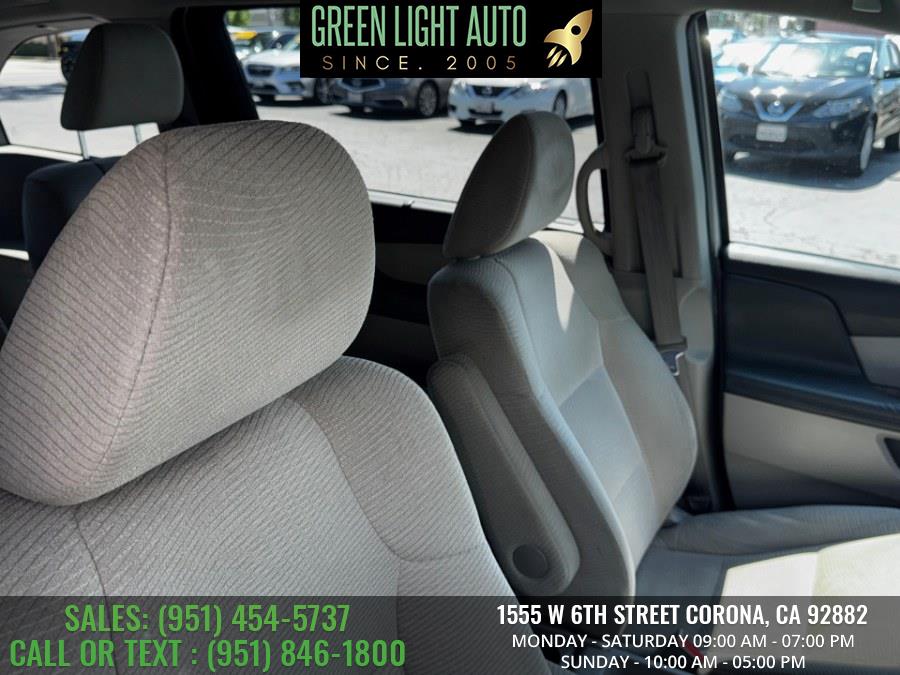 2013 Honda Odyssey 5dr EX, available for sale in Corona, California | Green Light Auto. Corona, California 2013 Honda Odyssey 5dr EX, available for sale in Corona, California | Green Light Auto. Corona, California