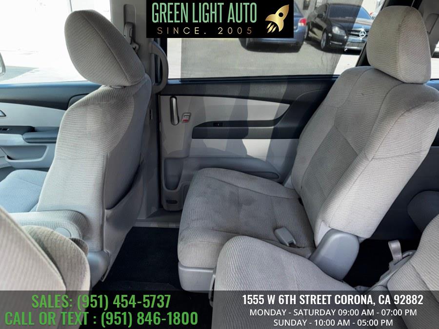2013 Honda Odyssey 5dr EX, available for sale in Corona, California | Green Light Auto. Corona, California 2013 Honda Odyssey 5dr EX, available for sale in Corona, California | Green Light Auto. Corona, California
