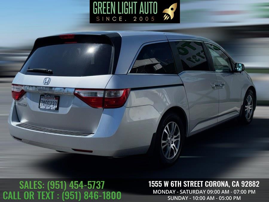 2013 Honda Odyssey 5dr EX, available for sale in Corona, California | Green Light Auto. Corona, California 2013 Honda Odyssey 5dr EX, available for sale in Corona, California | Green Light Auto. Corona, California
