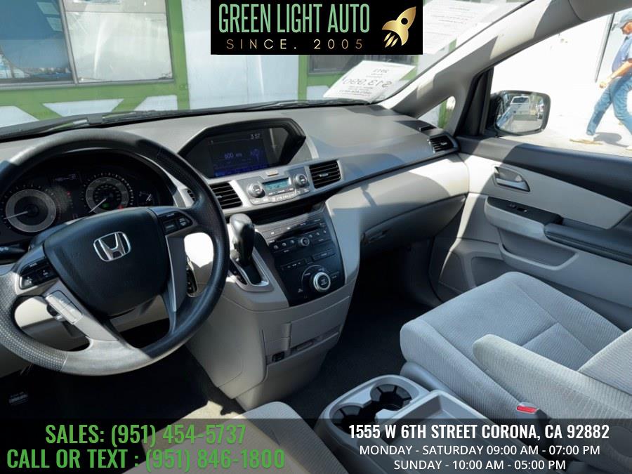 2013 Honda Odyssey 5dr EX, available for sale in Corona, California | Green Light Auto. Corona, California 2013 Honda Odyssey 5dr EX, available for sale in Corona, California | Green Light Auto. Corona, California
