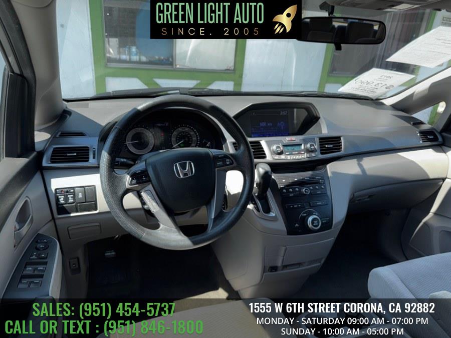 2013 Honda Odyssey 5dr EX, available for sale in Corona, California | Green Light Auto. Corona, California 2013 Honda Odyssey 5dr EX, available for sale in Corona, California | Green Light Auto. Corona, California