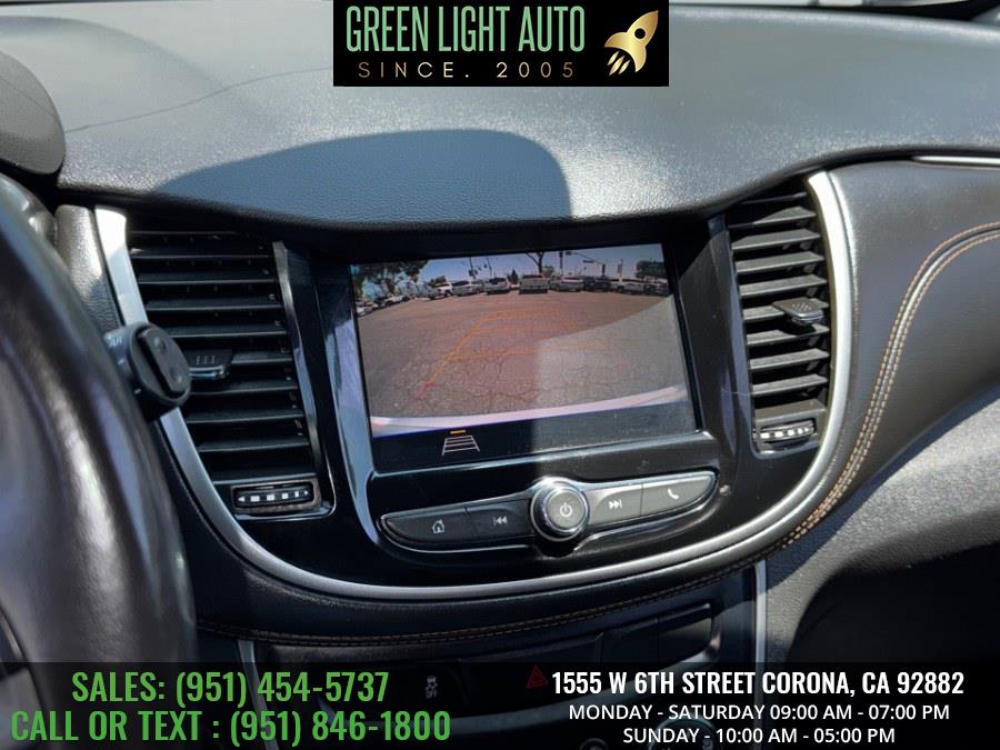 2020 Chevrolet Trax FWD 4dr LT, available for sale in Corona, California | Green Light Auto. Corona, California 2020 Chevrolet Trax FWD 4dr LT, available for sale in Corona, California | Green Light Auto. Corona, California