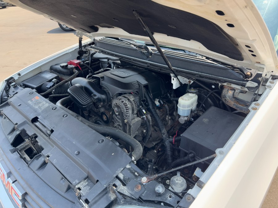 2014 GMC Yukon XL 4WD 4dr SLE, available for sale in Ortonville, Michigan | Marsh Auto Sales LLC. Ortonville, Michigan 2014 GMC Yukon XL 4WD 4dr SLE, available for sale in Ortonville, Michigan | Marsh Auto Sales LLC. Ortonville, Michigan