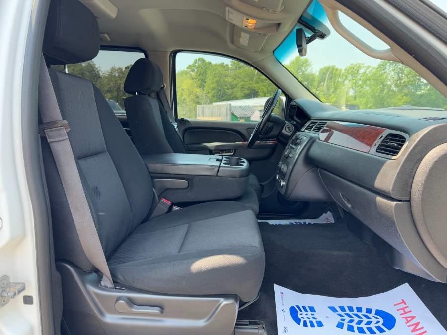 2014 GMC Yukon XL 4WD 4dr SLE, available for sale in Ortonville, Michigan | Marsh Auto Sales LLC. Ortonville, Michigan 2014 GMC Yukon XL 4WD 4dr SLE, available for sale in Ortonville, Michigan | Marsh Auto Sales LLC. Ortonville, Michigan