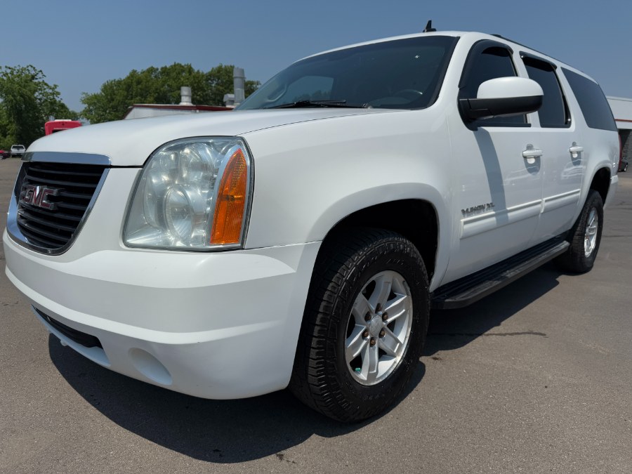 Used 2014 GMC Yukon XL in Ortonville, Michigan | Marsh Auto Sales LLC. Ortonville, Michigan