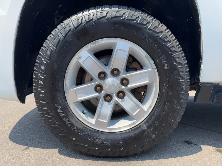 2014 GMC Yukon XL 4WD 4dr SLE, available for sale in Ortonville, Michigan | Marsh Auto Sales LLC. Ortonville, Michigan 2014 GMC Yukon XL 4WD 4dr SLE, available for sale in Ortonville, Michigan | Marsh Auto Sales LLC. Ortonville, Michigan