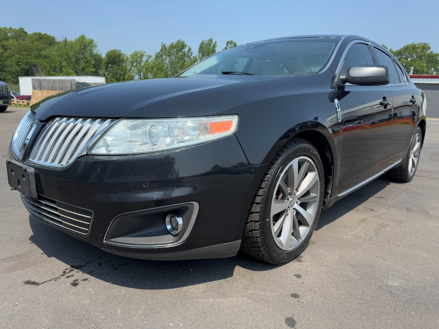 Used 2010 Lincoln MKS in Ortonville, Michigan | Marsh Auto Sales LLC. Ortonville, Michigan