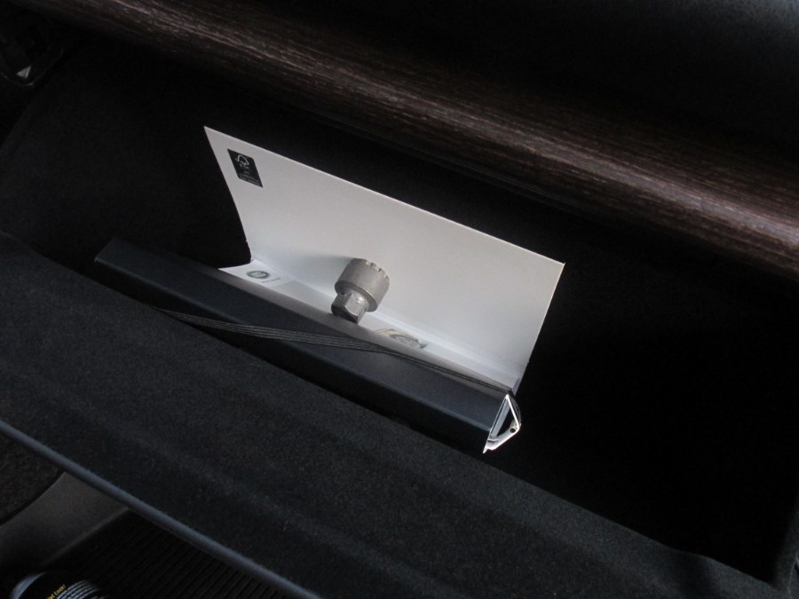 2023 Land Rover Range Rover P400 SE SWB, available for sale in Massapequa, New York | South Shore Auto Brokers & Sales. Massapequa, New York 2023 Land Rover Range Rover P400 SE SWB, available for sale in Massapequa, New York | South Shore Auto Brokers & Sales. Massapequa, New York