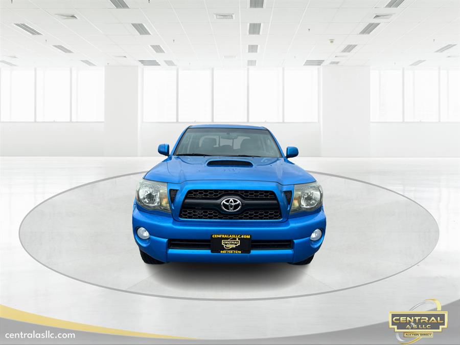 2011 Toyota Tacoma 4WD Double LB V6 AT (Natl), available for sale in East Windsor, Connecticut | Central A/S LLC. East Windsor, Connecticut 2011 Toyota Tacoma 4WD Double LB V6 AT (Natl), available for sale in East Windsor, Connecticut | Central A/S LLC. East Windsor, Connecticut
