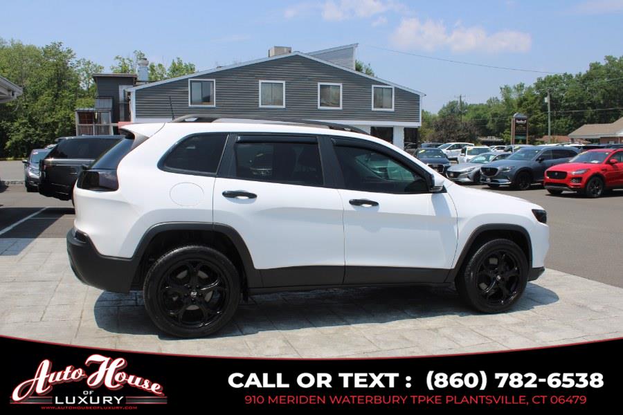 2020 Jeep Cherokee Latitude Plus 4x4, available for sale in Plantsville, Connecticut | Auto House of Luxury. Plantsville, Connecticut 2020 Jeep Cherokee Latitude Plus 4x4, available for sale in Plantsville, Connecticut | Auto House of Luxury. Plantsville, Connecticut