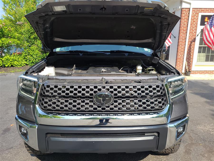 2018 Toyota Tundra 4WD SR5 CrewMax 5.5'' Bed 5.7L (Natl), available for sale in Canton, Connecticut | Lava Motors. Canton, Connecticut 2018 Toyota Tundra 4WD SR5 CrewMax 5.5'' Bed 5.7L (Natl), available for sale in Canton, Connecticut | Lava Motors. Canton, Connecticut