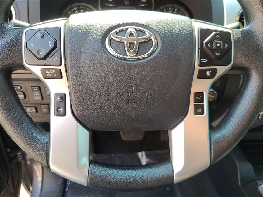 2018 Toyota Tundra 4WD SR5 CrewMax 5.5'' Bed 5.7L (Natl), available for sale in Canton, Connecticut | Lava Motors. Canton, Connecticut 2018 Toyota Tundra 4WD SR5 CrewMax 5.5'' Bed 5.7L (Natl), available for sale in Canton, Connecticut | Lava Motors. Canton, Connecticut