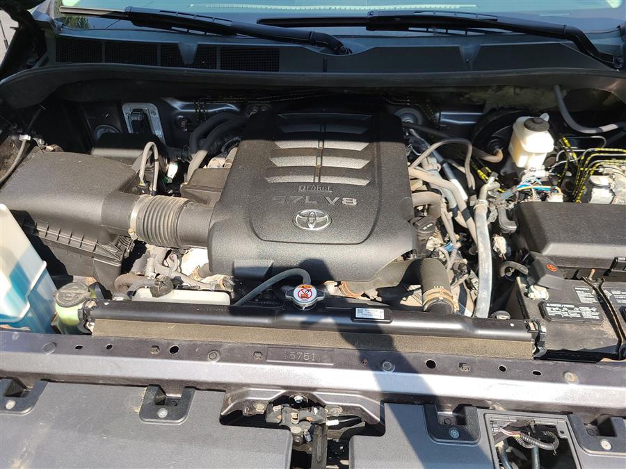 2018 Toyota Tundra 4WD SR5 CrewMax 5.5'' Bed 5.7L (Natl), available for sale in Canton, Connecticut | Lava Motors. Canton, Connecticut 2018 Toyota Tundra 4WD SR5 CrewMax 5.5'' Bed 5.7L (Natl), available for sale in Canton, Connecticut | Lava Motors. Canton, Connecticut