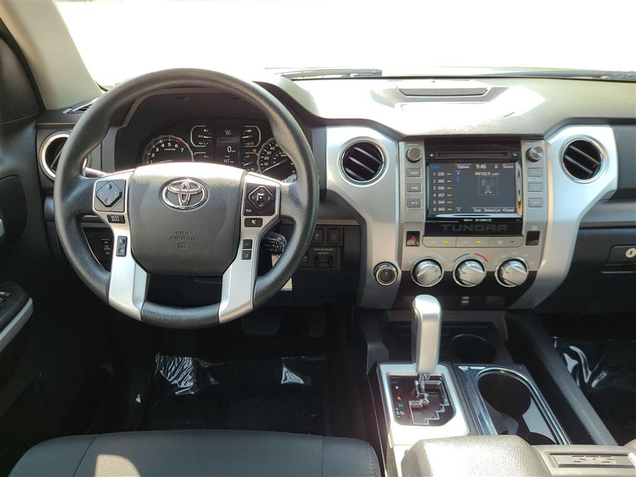 2018 Toyota Tundra 4WD SR5 CrewMax 5.5'' Bed 5.7L (Natl), available for sale in Canton, Connecticut | Lava Motors. Canton, Connecticut 2018 Toyota Tundra 4WD SR5 CrewMax 5.5'' Bed 5.7L (Natl), available for sale in Canton, Connecticut | Lava Motors. Canton, Connecticut