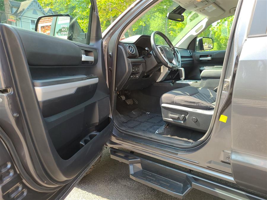 2018 Toyota Tundra 4WD SR5 CrewMax 5.5'' Bed 5.7L (Natl), available for sale in Canton, Connecticut | Lava Motors. Canton, Connecticut 2018 Toyota Tundra 4WD SR5 CrewMax 5.5'' Bed 5.7L (Natl), available for sale in Canton, Connecticut | Lava Motors. Canton, Connecticut