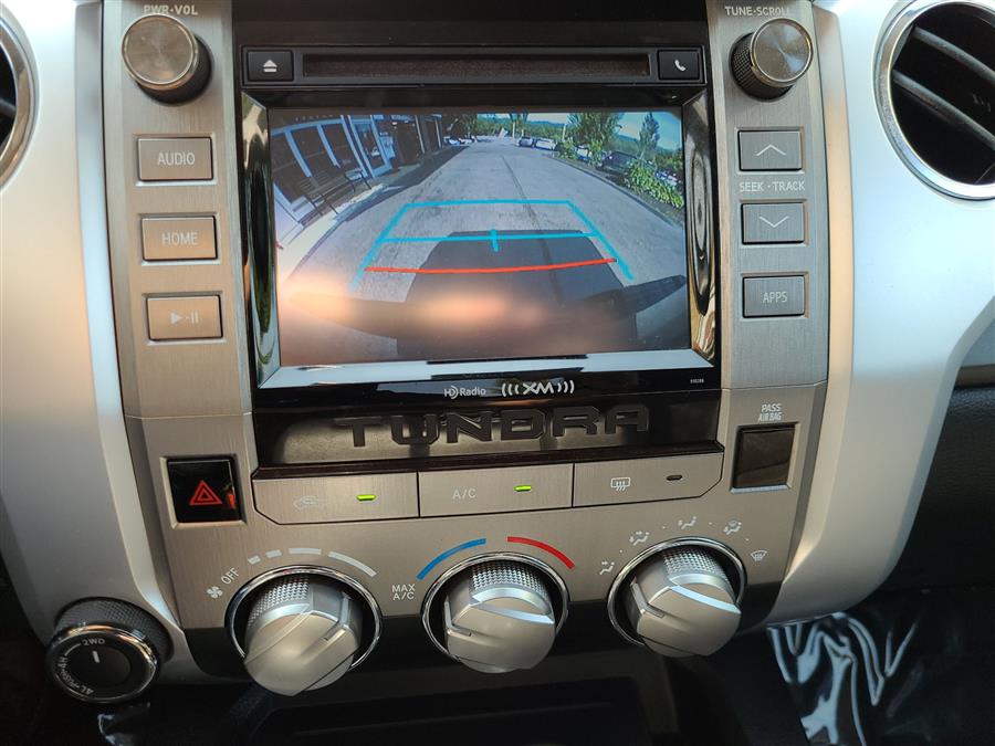 2018 Toyota Tundra 4WD SR5 CrewMax 5.5'' Bed 5.7L (Natl), available for sale in Canton, Connecticut | Lava Motors. Canton, Connecticut 2018 Toyota Tundra 4WD SR5 CrewMax 5.5'' Bed 5.7L (Natl), available for sale in Canton, Connecticut | Lava Motors. Canton, Connecticut