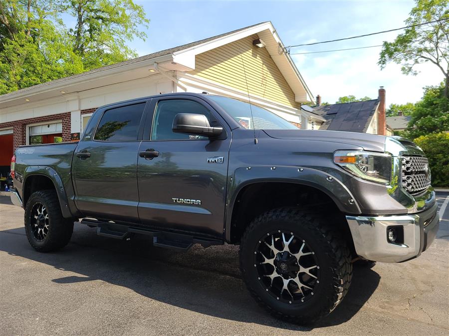 2018 Toyota Tundra 4WD SR5 CrewMax 5.5'' Bed 5.7L (Natl), available for sale in Canton, Connecticut | Lava Motors. Canton, Connecticut 2018 Toyota Tundra 4WD SR5 CrewMax 5.5'' Bed 5.7L (Natl), available for sale in Canton, Connecticut | Lava Motors. Canton, Connecticut