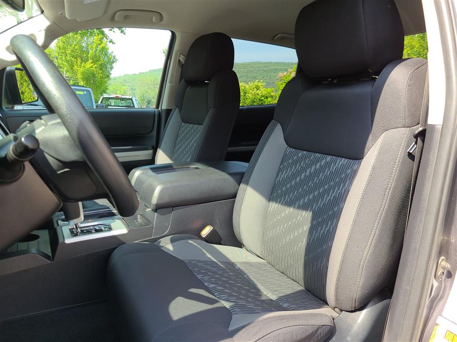 2018 Toyota Tundra 4WD SR5 CrewMax 5.5'' Bed 5.7L (Natl), available for sale in Canton, Connecticut | Lava Motors. Canton, Connecticut 2018 Toyota Tundra 4WD SR5 CrewMax 5.5'' Bed 5.7L (Natl), available for sale in Canton, Connecticut | Lava Motors. Canton, Connecticut
