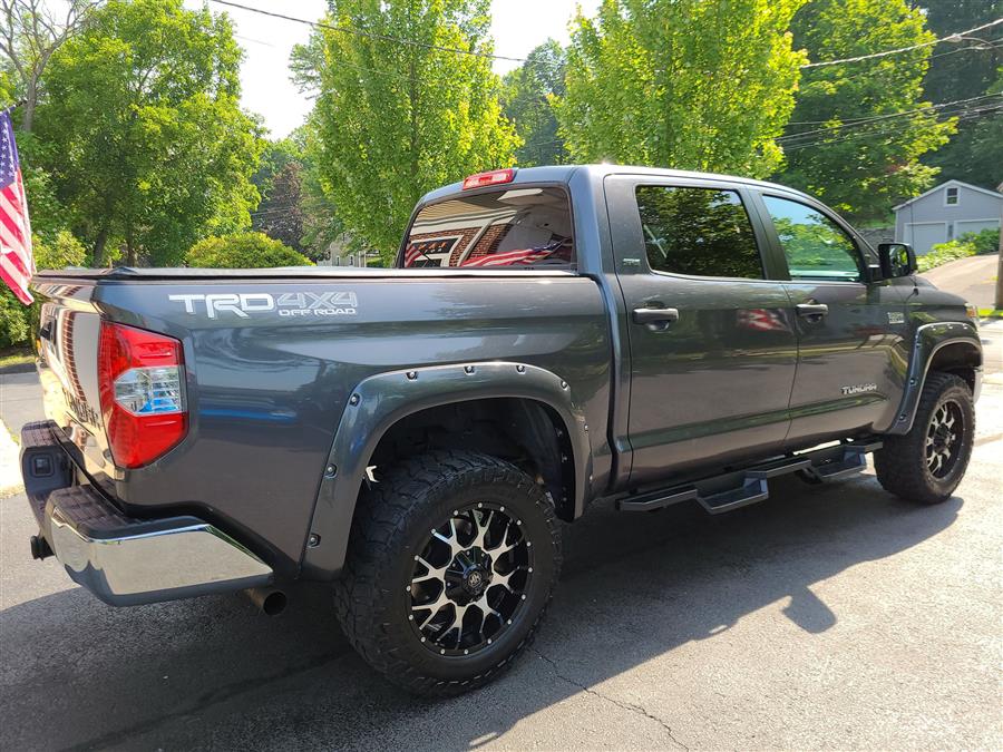 2018 Toyota Tundra 4WD SR5 CrewMax 5.5'' Bed 5.7L (Natl), available for sale in Canton, Connecticut | Lava Motors. Canton, Connecticut 2018 Toyota Tundra 4WD SR5 CrewMax 5.5'' Bed 5.7L (Natl), available for sale in Canton, Connecticut | Lava Motors. Canton, Connecticut