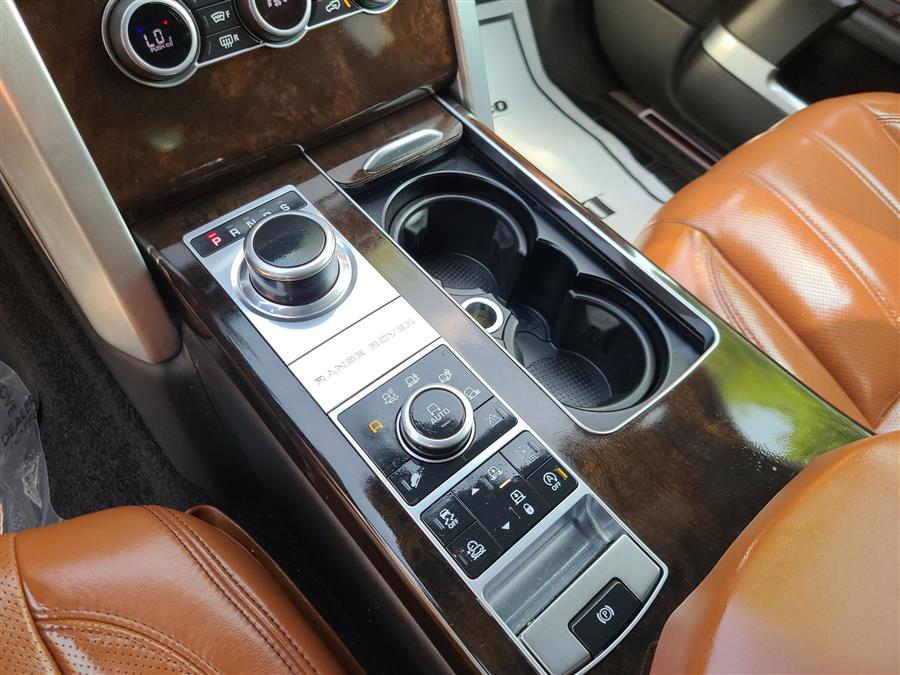 2016 Land Rover Range Rover 4WD 4dr Autobiography LWB, available for sale in Canton, Connecticut | Lava Motors. Canton, Connecticut 2016 Land Rover Range Rover 4WD 4dr Autobiography LWB, available for sale in Canton, Connecticut | Lava Motors. Canton, Connecticut