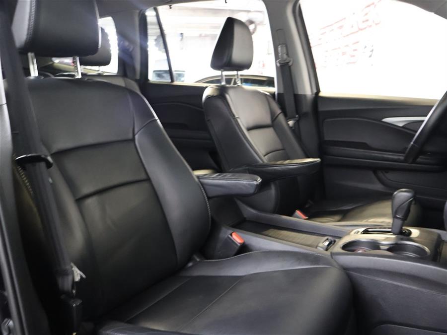 2019 Honda Pilot EXL, available for sale in Paterson, New Jersey | Fast Track Motors. Paterson, New Jersey 2019 Honda Pilot EXL, available for sale in Paterson, New Jersey | Fast Track Motors. Paterson, New Jersey