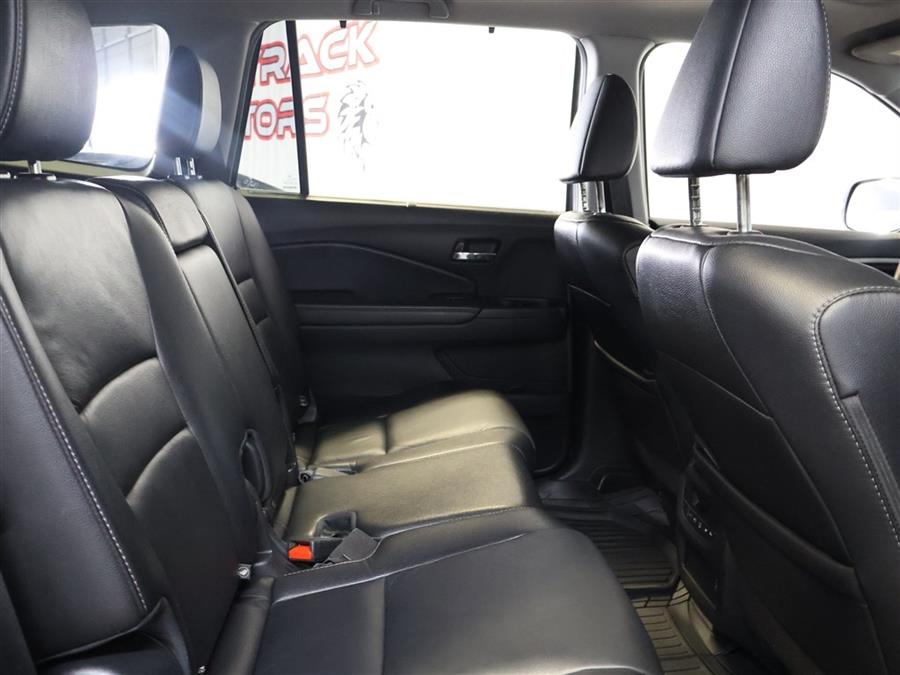 2019 Honda Pilot EXL, available for sale in Paterson, New Jersey | Fast Track Motors. Paterson, New Jersey 2019 Honda Pilot EXL, available for sale in Paterson, New Jersey | Fast Track Motors. Paterson, New Jersey
