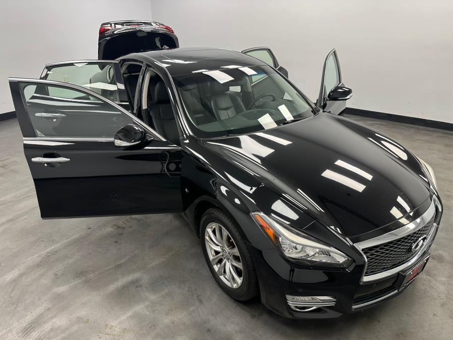 2017 INFINITI Q70 3.7 AWD, available for sale in Elizabeth, New Jersey | M Auto Group. Elizabeth, New Jersey 2017 INFINITI Q70 3.7 AWD, available for sale in Elizabeth, New Jersey | M Auto Group. Elizabeth, New Jersey