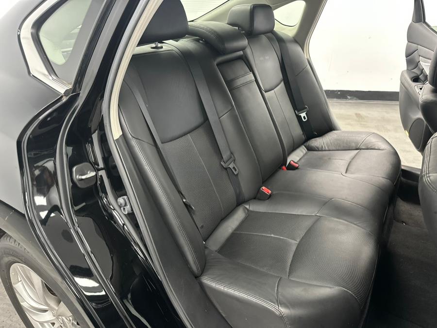 2017 INFINITI Q70 3.7 AWD, available for sale in Elizabeth, New Jersey | M Auto Group. Elizabeth, New Jersey 2017 INFINITI Q70 3.7 AWD, available for sale in Elizabeth, New Jersey | M Auto Group. Elizabeth, New Jersey