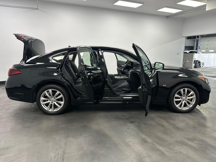 2017 INFINITI Q70 3.7 AWD, available for sale in Elizabeth, New Jersey | M Auto Group. Elizabeth, New Jersey 2017 INFINITI Q70 3.7 AWD, available for sale in Elizabeth, New Jersey | M Auto Group. Elizabeth, New Jersey
