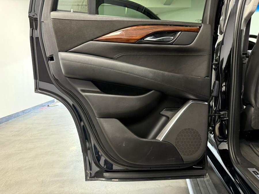 2015 Cadillac Escalade 4WD 4dr Premium, available for sale in Elizabeth, New Jersey | M Auto Group. Elizabeth, New Jersey 2015 Cadillac Escalade 4WD 4dr Premium, available for sale in Elizabeth, New Jersey | M Auto Group. Elizabeth, New Jersey