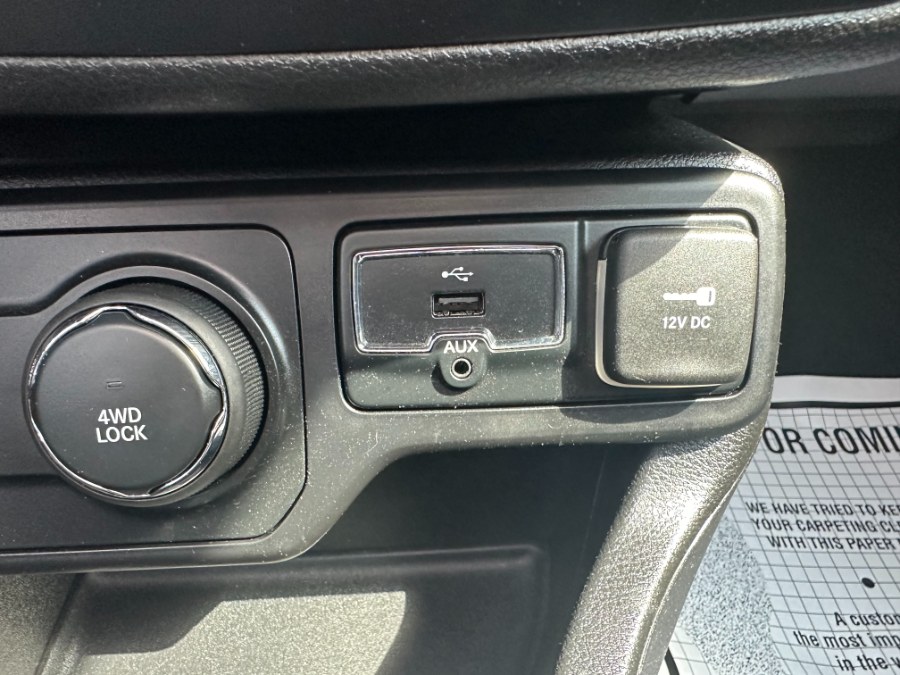 2018 Jeep Renegade Latitude Altitude 4x4, available for sale in Paterson, New Jersey | DZ Automall. Paterson, New Jersey 2018 Jeep Renegade Latitude Altitude 4x4, available for sale in Paterson, New Jersey | DZ Automall. Paterson, New Jersey