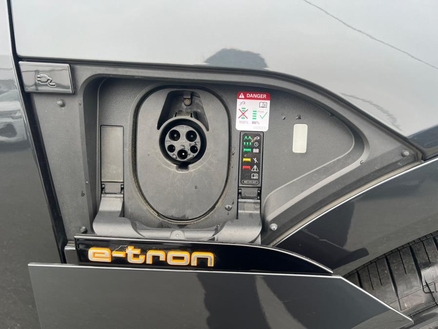 2022 Audi e-tron Premium Plus quattro, available for sale in Daly City, California | Green Light Auto Wholesale. Daly City, California 2022 Audi e-tron Premium Plus quattro, available for sale in Daly City, California | Green Light Auto Wholesale. Daly City, California