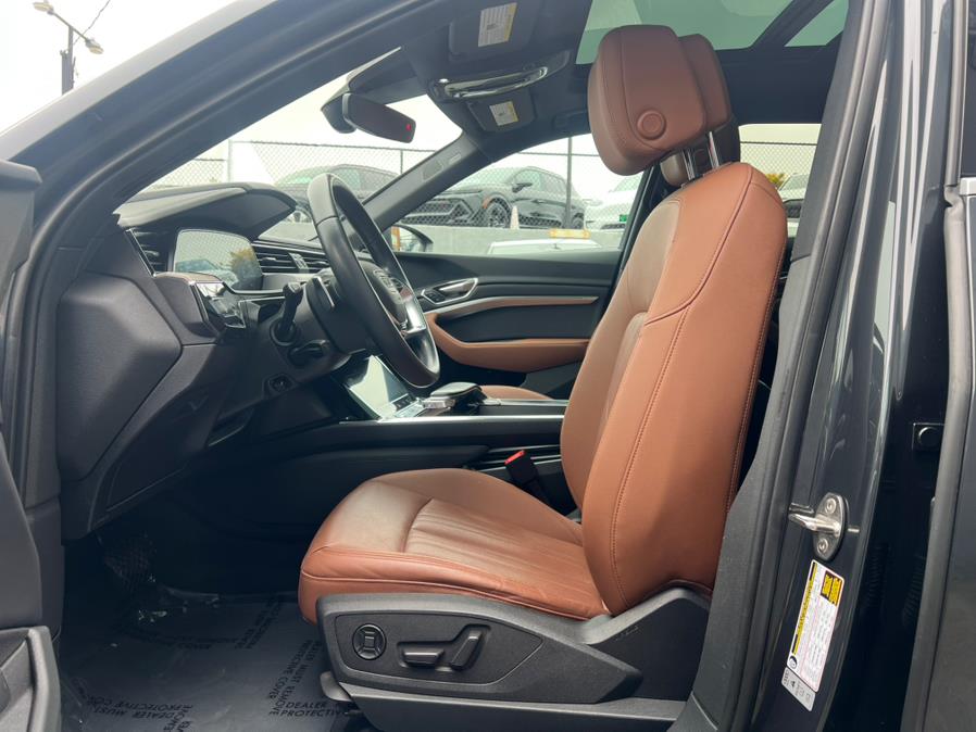 2022 Audi e-tron Premium Plus quattro, available for sale in Daly City, California | Green Light Auto Wholesale. Daly City, California 2022 Audi e-tron Premium Plus quattro, available for sale in Daly City, California | Green Light Auto Wholesale. Daly City, California