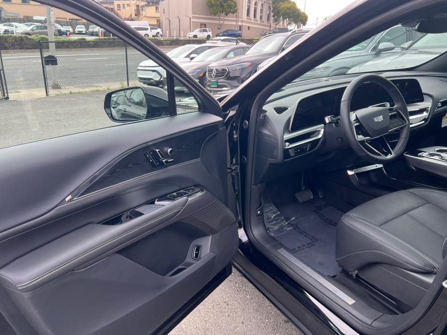 2024 Cadillac LYRIQ Luxury 450E RWD, available for sale in Daly City, California | Green Light Auto Wholesale. Daly City, California 2024 Cadillac LYRIQ Luxury 450E RWD, available for sale in Daly City, California | Green Light Auto Wholesale. Daly City, California