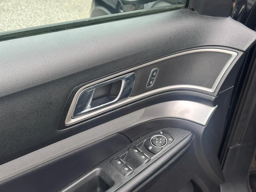 2017 Ford Explorer XLT 4WD, available for sale in Irvington , New Jersey | Auto Haus of Irvington Corp. Irvington , New Jersey 2017 Ford Explorer XLT 4WD, available for sale in Irvington , New Jersey | Auto Haus of Irvington Corp. Irvington , New Jersey