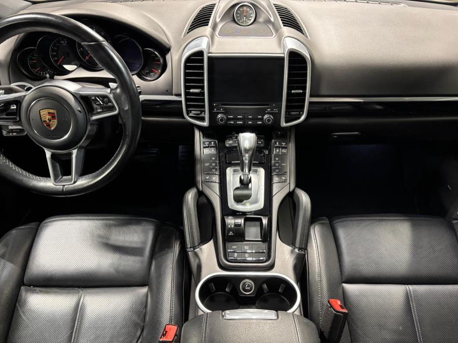 2017 Porsche Cayenne Platinum Edition AWD, available for sale in Prospect, Connecticut | M Sport Motorwerx. Prospect, Connecticut 2017 Porsche Cayenne Platinum Edition AWD, available for sale in Prospect, Connecticut | M Sport Motorwerx. Prospect, Connecticut