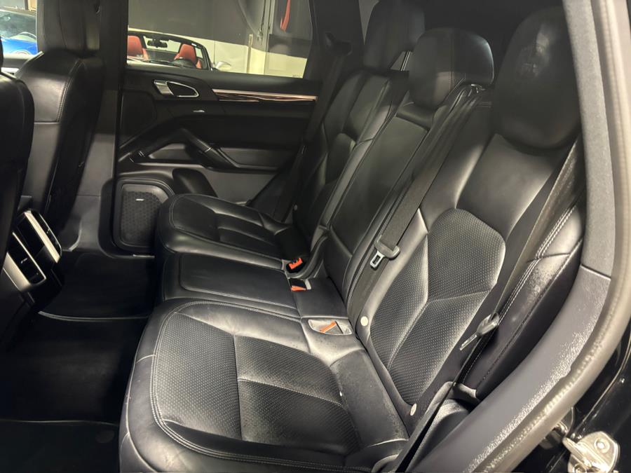 2017 Porsche Cayenne Platinum Edition AWD, available for sale in Prospect, Connecticut | M Sport Motorwerx. Prospect, Connecticut 2017 Porsche Cayenne Platinum Edition AWD, available for sale in Prospect, Connecticut | M Sport Motorwerx. Prospect, Connecticut