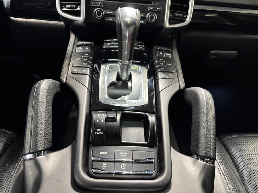 2017 Porsche Cayenne Platinum Edition AWD, available for sale in Prospect, Connecticut | M Sport Motorwerx. Prospect, Connecticut 2017 Porsche Cayenne Platinum Edition AWD, available for sale in Prospect, Connecticut | M Sport Motorwerx. Prospect, Connecticut