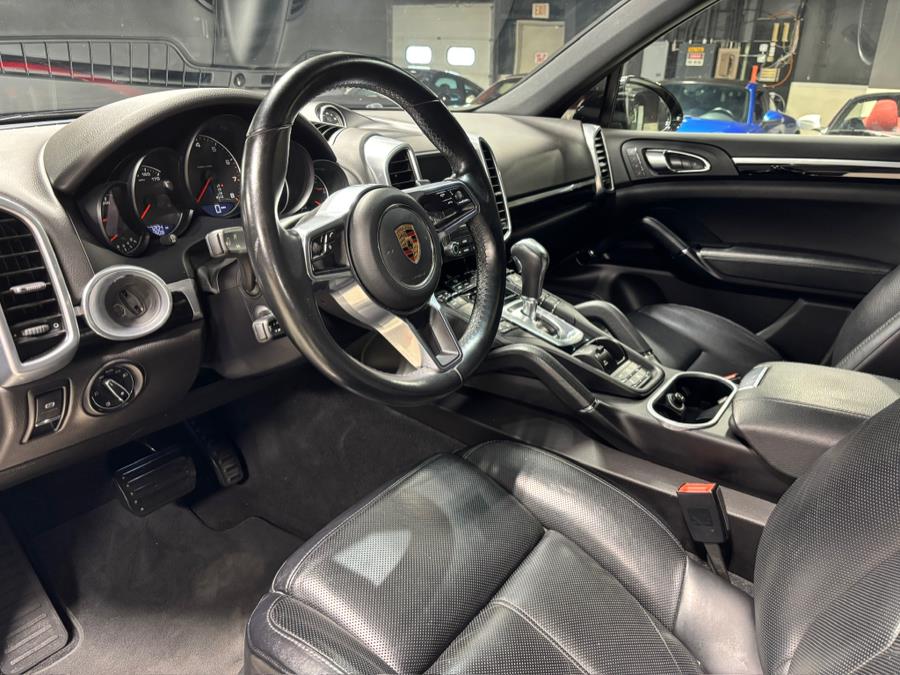 2017 Porsche Cayenne Platinum Edition AWD, available for sale in Prospect, Connecticut | M Sport Motorwerx. Prospect, Connecticut 2017 Porsche Cayenne Platinum Edition AWD, available for sale in Prospect, Connecticut | M Sport Motorwerx. Prospect, Connecticut