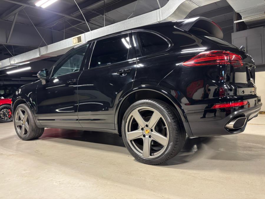 2017 Porsche Cayenne Platinum Edition AWD, available for sale in Prospect, Connecticut | M Sport Motorwerx. Prospect, Connecticut 2017 Porsche Cayenne Platinum Edition AWD, available for sale in Prospect, Connecticut | M Sport Motorwerx. Prospect, Connecticut