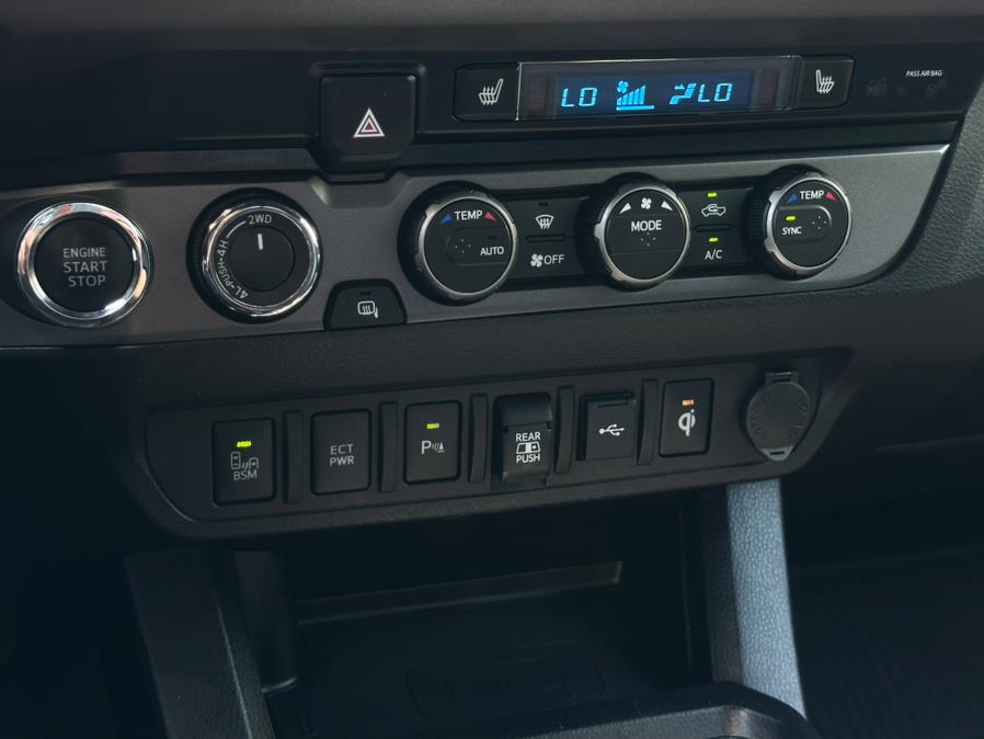 2020 Toyota Tacoma 4WD TRD Sport Double Cab 5'' Bed V6 AT (Natl), available for sale in Hillside, New Jersey | Champion Auto Hillside. Hillside, New Jersey 2020 Toyota Tacoma 4WD TRD Sport Double Cab 5'' Bed V6 AT (Natl), available for sale in Hillside, New Jersey | Champion Auto Hillside. Hillside, New Jersey