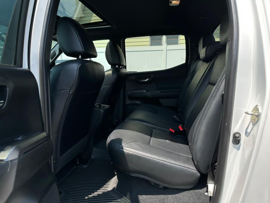 2020 Toyota Tacoma 4WD TRD Sport Double Cab 5'' Bed V6 AT (Natl), available for sale in Hillside, New Jersey | Champion Auto Hillside. Hillside, New Jersey 2020 Toyota Tacoma 4WD TRD Sport Double Cab 5'' Bed V6 AT (Natl), available for sale in Hillside, New Jersey | Champion Auto Hillside. Hillside, New Jersey