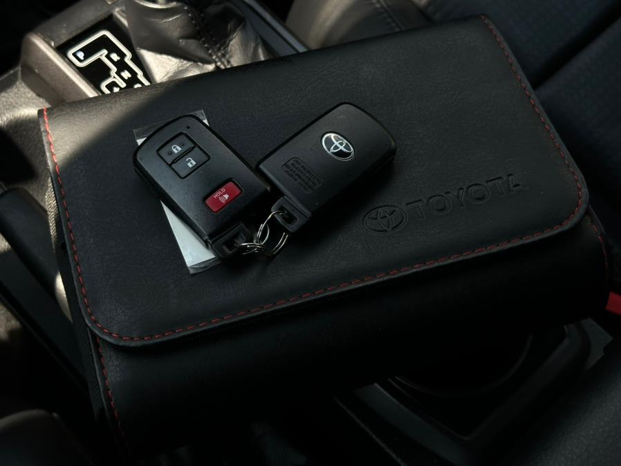 2020 Toyota Tacoma 4WD TRD Sport Double Cab 5'' Bed V6 AT (Natl), available for sale in Hillside, New Jersey | Champion Auto Hillside. Hillside, New Jersey 2020 Toyota Tacoma 4WD TRD Sport Double Cab 5'' Bed V6 AT (Natl), available for sale in Hillside, New Jersey | Champion Auto Hillside. Hillside, New Jersey