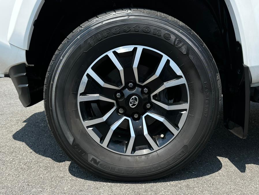 2020 Toyota Tacoma 4WD TRD Sport Double Cab 5'' Bed V6 AT (Natl), available for sale in Hillside, New Jersey | Champion Auto Hillside. Hillside, New Jersey 2020 Toyota Tacoma 4WD TRD Sport Double Cab 5'' Bed V6 AT (Natl), available for sale in Hillside, New Jersey | Champion Auto Hillside. Hillside, New Jersey