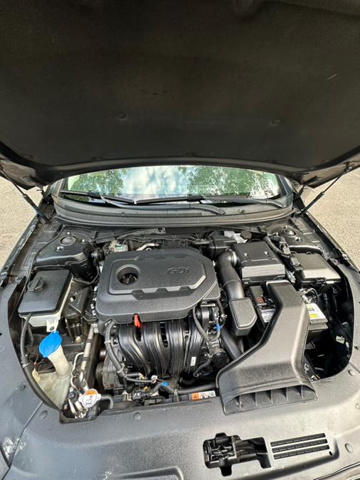 2018 Hyundai Sonata SE 2.4L, available for sale in New Britain, Connecticut | Supreme Automotive. New Britain, Connecticut 2018 Hyundai Sonata SE 2.4L, available for sale in New Britain, Connecticut | Supreme Automotive. New Britain, Connecticut
